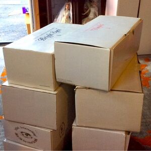 Lot of Danbury Mint Collection: Shirley Temple dolls: